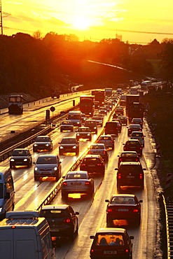 Rush hour on the A40 motorway, near Bochum, North Rhine-Westphalia, Germany, Europe