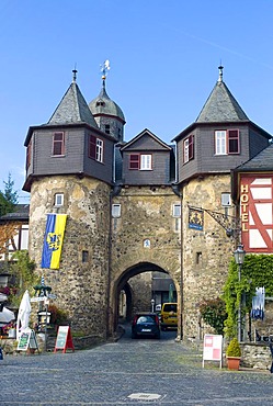 Burgtor Castle gate, Braunfels, Marktplatz Square with half-timbered houses, Braunfels, Lahn-Dill-Kreis, Hesse, Germany, Europe