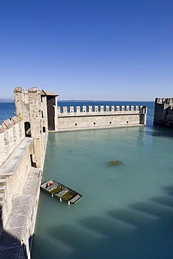 Harbour at Scaligero Castle, Sirmione, Lake Garda, Lago di Garda, Lombardy, Italy, Europe