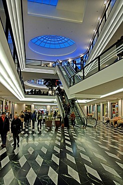 Modern downtown shopping mall, Muenster, Westphalia, Germany, Europe