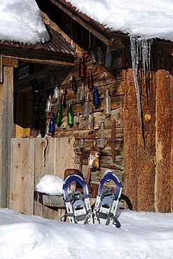 Snow shoes in front of the Dunton Hot Springs Lodge, Colorado, USA