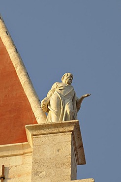 Sculpture on the church tower of the cathedral Sveti Lovro, St. Laurence's Cathedral, Trg Ivan Pavla II, John Paul II Square, Trogir, Dalmatia, Croatia, Europe