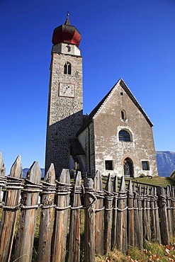 Saint Nicholas Church near Mittelberg, Ritten, South Tirol, Italy, Europe