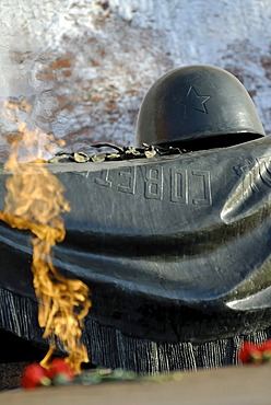 Memorial of the Eternal Fire in front of the Kremlin wall, Moscow, Russia