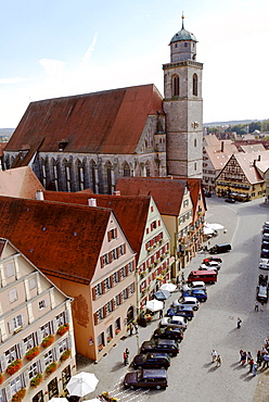 Weinmarkt wine market minster St Georg Dinkelsbuehl Dinkelsbuehl Romantische Strasse Romantic Road Middle Franconia Bavaria Germany