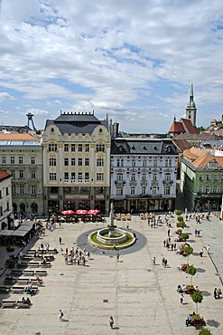 Main square, Hlavne namestie with Roland Fountain, Bratislava, Slovakia