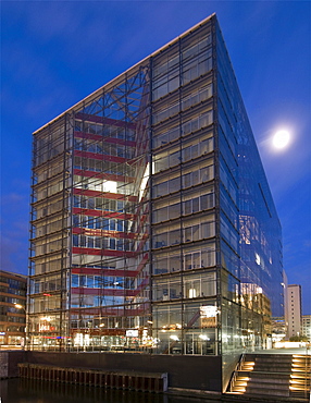 Doppel X prizewinning commercial office building designed by architects Bothe, Richter and Teherani, Heidenkampsweg, Hamburg, Germany