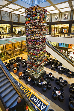 Shopping-Center Quartier 205 with sculpture, Friedrichstrasse, Mitte, Berlin, Germany, Europe