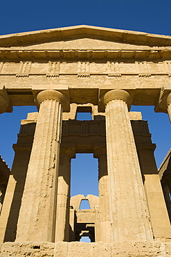 Concordia Temple, Valle dei Templi, Agrigento, Sicily, Italy