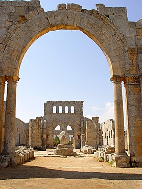 The holy Simon spent the last 30 years on a column at a value of 20 m in the monastery