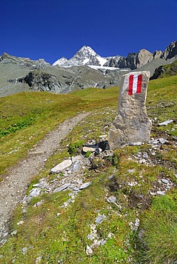 Trail in front of the peak of the Grossglockner, National Park Hohe Tauern, Tyrol, Austria