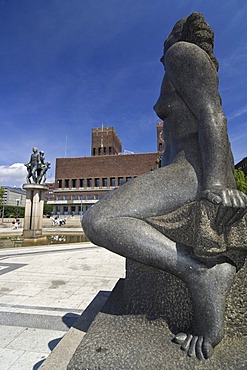 Statue, town hall square, Oslo, Norway