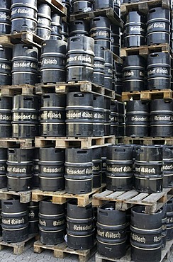 Beer barrels, Reissdorf Koelsch, drinks cash-and-carry, Cologne, Germany