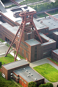 Unesco World Heritage Site, former coal mine Zeche Zollverein, exhibition halls in the former Kohlewaesche, Essen, North Rhine-Westphalia, Germany, Europe