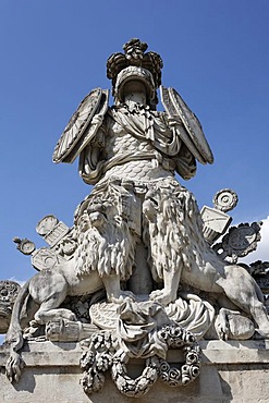 Roman style trophy sculptures, Gloriette, Schoenbrunn, Vienna, Austria