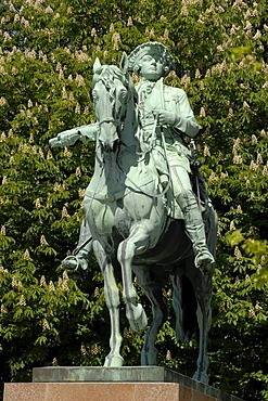 Bronze figurines Duke Karl Wilhelm Ferdinand, Loewenwall, Braunschweig, Lower Saxony, Germany