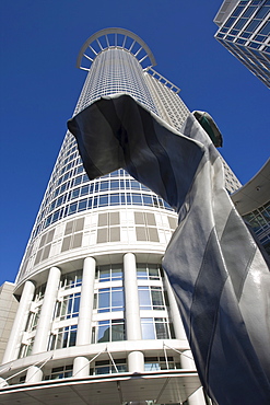 Building of the German Central Bank with tie sculpture in front of the entrance, Frankfurt, Hesse, Germany, Europe