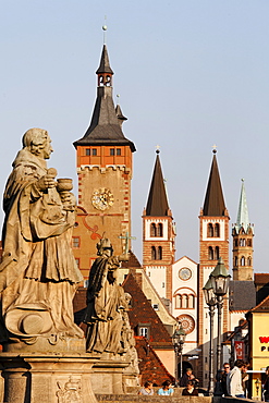 Wuerzburg, Old Bridge, Townhall, cathedral, Franconia, Bavaria, Germany