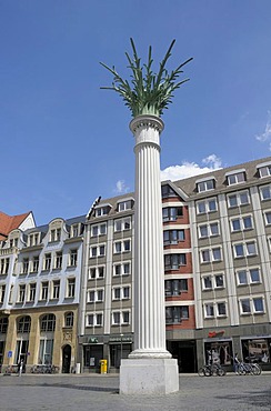 Nikolaikirchhof Churchyard, column, monument to the peaceful revolution of 1989, Leipzig, Saxony, Germany, Europe