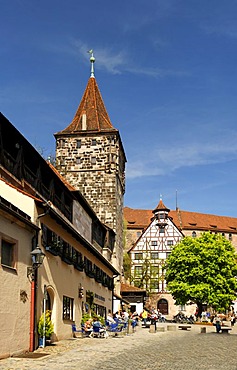 Tiergaertnertor Tower, town wall, fortified tower, historic city centre, Nuremberg, Middle Franconia, Bavaria, Germany, Europe