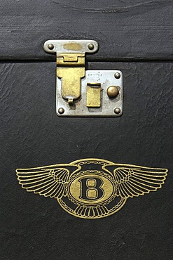 Detail of a piece of luggage of a vintage car (Bentley)