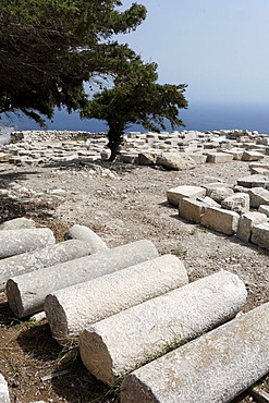 Antiques ruines of old Thira, mountain Messavouno, Santorin, Aegean Sea, Greece, Europe