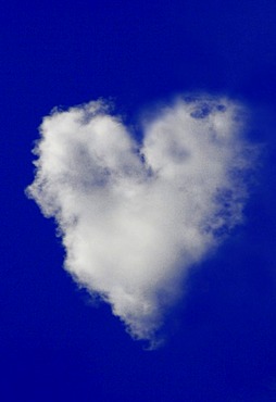 Heart-shaped cloud