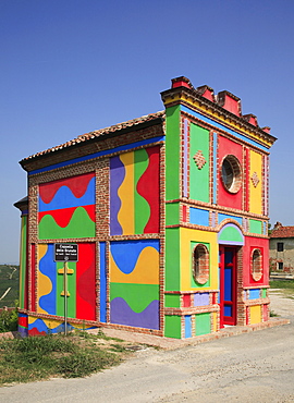 Cappella della S.S. Madonna delle Grazie, Cappella delle Brunata, Langhe, Piedmont, Italy, Europe