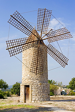 Old windmill near Montuiri, Majorca, Balearic Islands, Spain