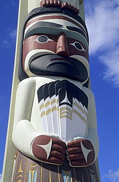 Indian carving, Washington, USA