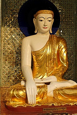 Golden buddha, Shwedagon Pagoda, Yangon