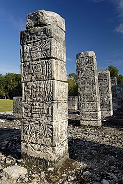 Templo de los Guerreros, temple of the warriors, Maya and Toltek archeological site Chichen Itza, new worldwonder, Yucatan, Mexico