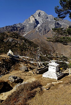 Holy mountain Khumbi Yul Lha (Khumbila, 5761), Sagarmatha National Park, Khumbu Himal, Nepal