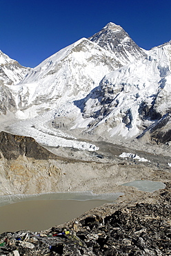 Famous view from Kala Patthar, Patar (5545) towards Mount Everest (8850), Nuptse (7861) and Khumbu Glacier, Sagarmatha National Park, Khumbu Himal, Nepal