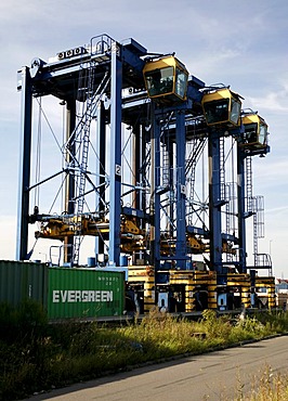 Container port, Duisburg, North Rhine-Westphalia, Germany