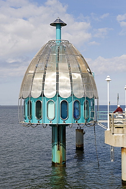 Diving cabin on Vinetabruecke Pier, Zinnowitz, Baltic seaside resort on Usedom Island, Mecklenburg-Western Pomerania, Germany, Europe