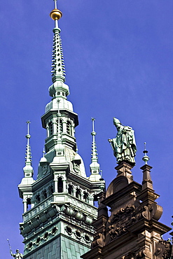 Tower and statue of St. Nicholas at the Rathaus (Town Hall), Hamburg, Germany, Europe