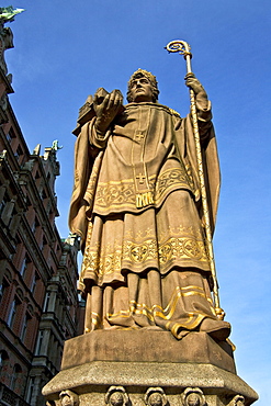 Statue of St. Ansgar on the Trostbruecke Bridge, Hamburg, Germany, Europe