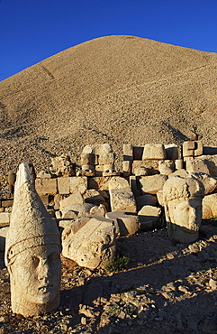 Tomb-sanctuary Nemrut Dagi, Anatolia, Turkey