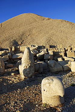 Tomb-sanctuary Nemrut Dagi, Anatolia, Turkey