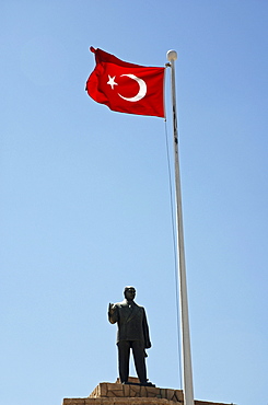 Kemal Atatuerk monument, Mardin, Anatolia, Turkey