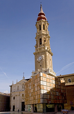 Belfry or bell tower of the Catedral de San Salvador cathedral, La Seo, in Saragossa or Zaragoza, Aragon, Spain, Europe