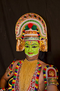 The Kathakali character Ottanthullal, Perattil, Kerala, India, Asia