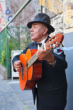 Tango singer, Plaza Dorrego, San Telmo, Buenos Aires, Argentina, South America