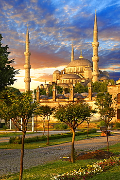 Sunset over the Sultan Ahmed Mosque, Sultanahmet Camii, or Blue Mosque, Istanbul, Turkey