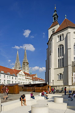 Neupfarrkirche or New Parish Church in front of St. Peter's Cathedral, Regensburg, Upper Palatinate, Bavaria, Germany, Europe