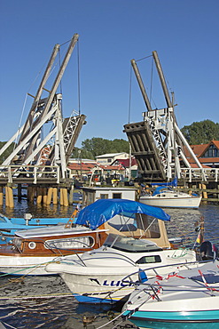 Hollaenderbruecke bascule bridge, Wiek, Greifswald, Mecklenburg-Western Pomerania, Germany, Europe