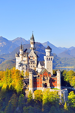 Schloss Neuschwanstein Castle, near Fussen, Ostallgaeu, Allgaeu, Bavaria, Germany, Europe