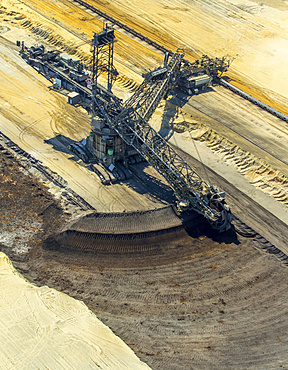 Bucket-wheel excavator, lignite mining, Garzweiler, near JÃ¼chen, Erkelenz, North Rhine-Westphalia, Germany, Europe