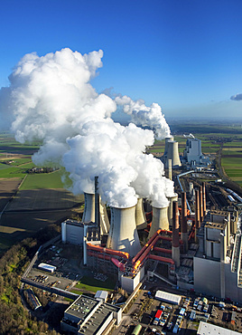 Neurath lignite power plant, RWE Power energy company, vapor cloud, plume, emission, Grevenbroich, Rhineland, North Rhine-Westphalia, Germany, Europe